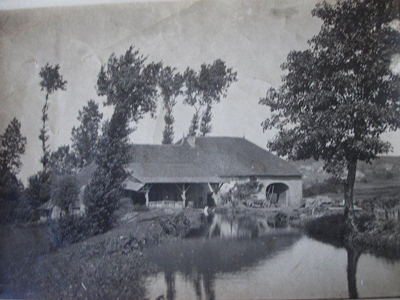 1910 Le moulin de Brainans